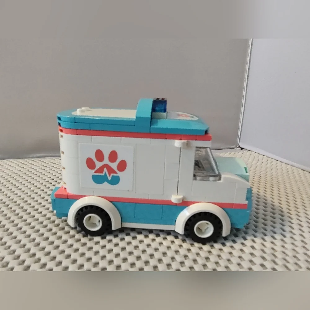 LEGO Friends Vet Clinic Ambulance 41445 Ambulance Only with Mini-Dolls